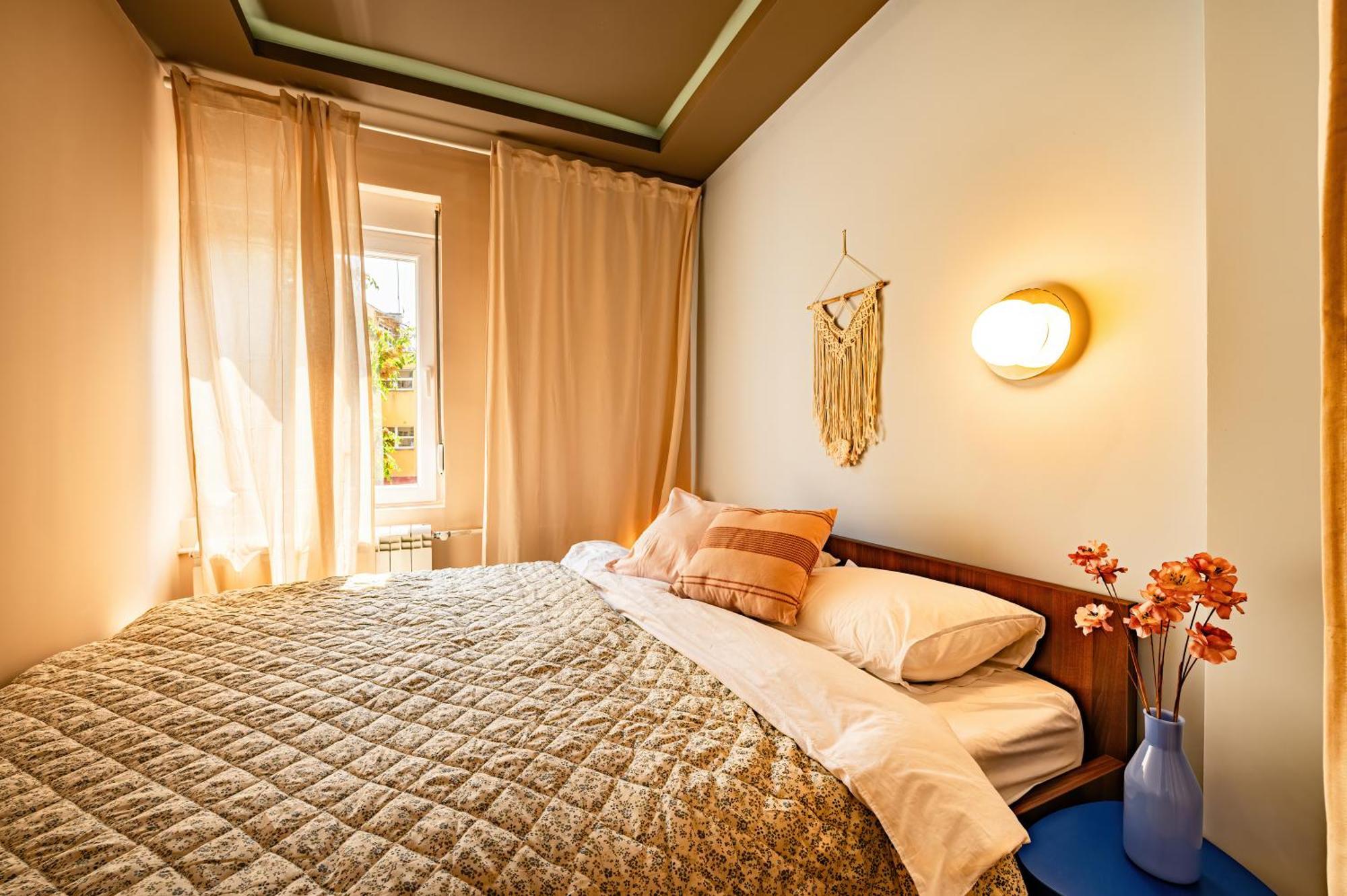 Play Cloud Manor Old Town Heart Renovated 公寓 贝尔格莱德